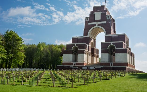 Normandy D-Day Landing Beaches: VIP Private Tour – from Paris