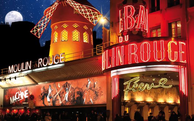 Premium Seine Early Dinner Cruise with Moulin Rouge