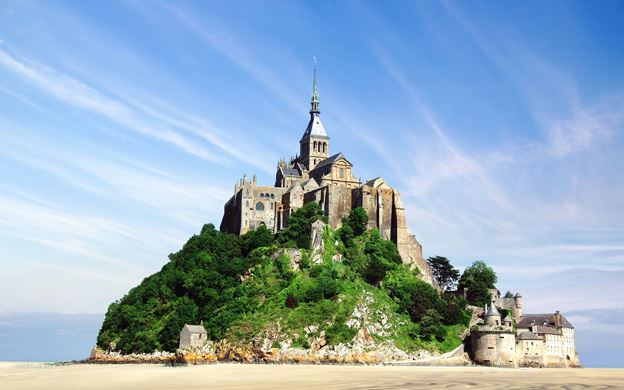 Le Mont St Michel - VIP Private Tour from Paris