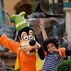 Disneyland® Paris: 1 Day 2 Park Hopper Ticket - Special Offer